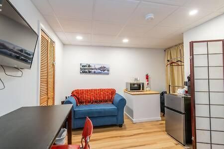 Cozy Private Apt Near Downtown เบอร์ลิงตัน ภายนอก รูปภาพ
